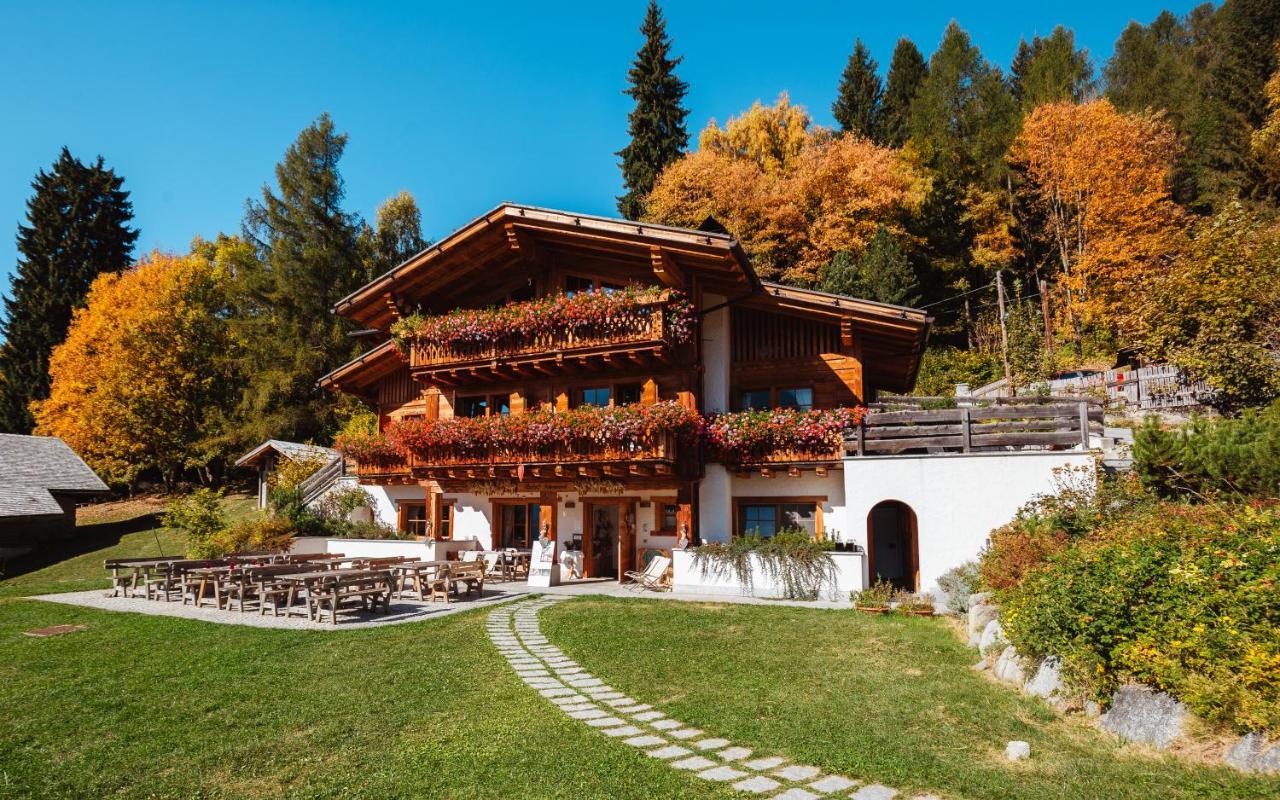 Fogajard Lovely Chalet Мадона ди Кампильо Екстериор снимка