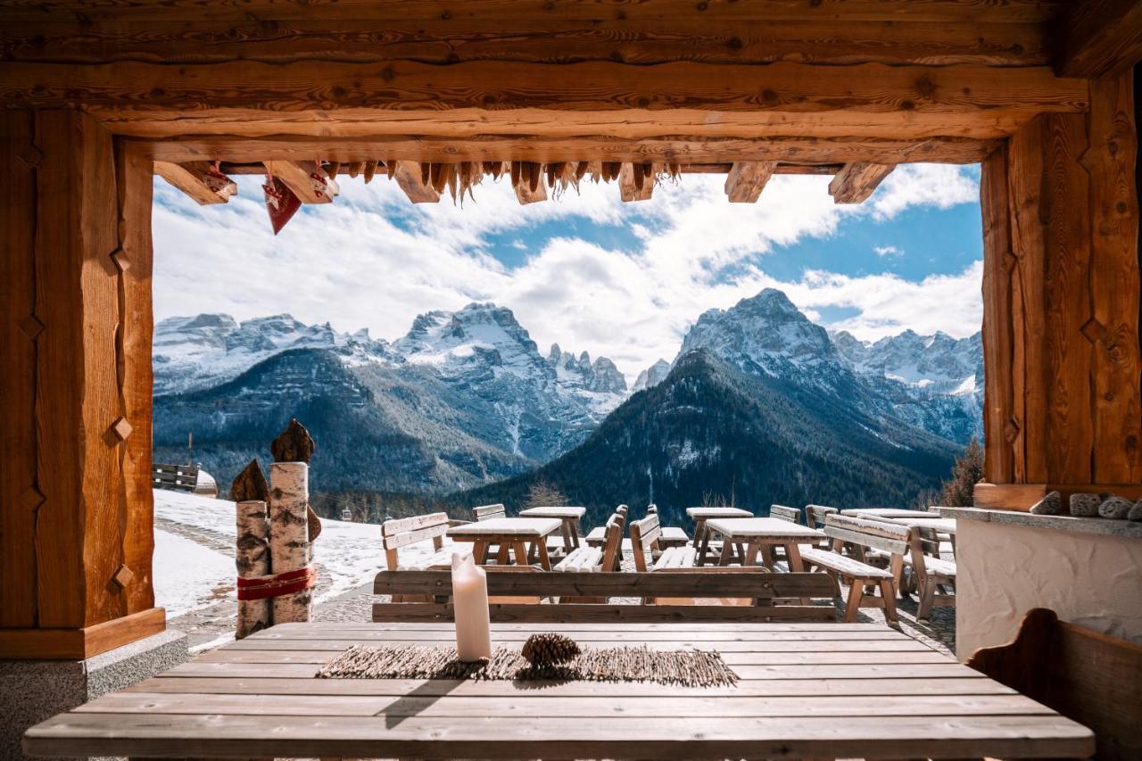 Fogajard Lovely Chalet Мадона ди Кампильо Екстериор снимка