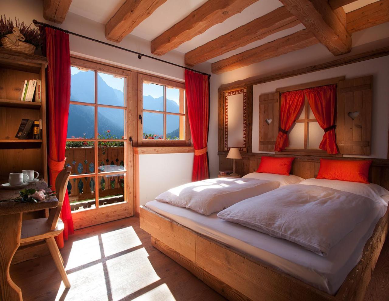 Fogajard Lovely Chalet Мадона ди Кампильо Екстериор снимка